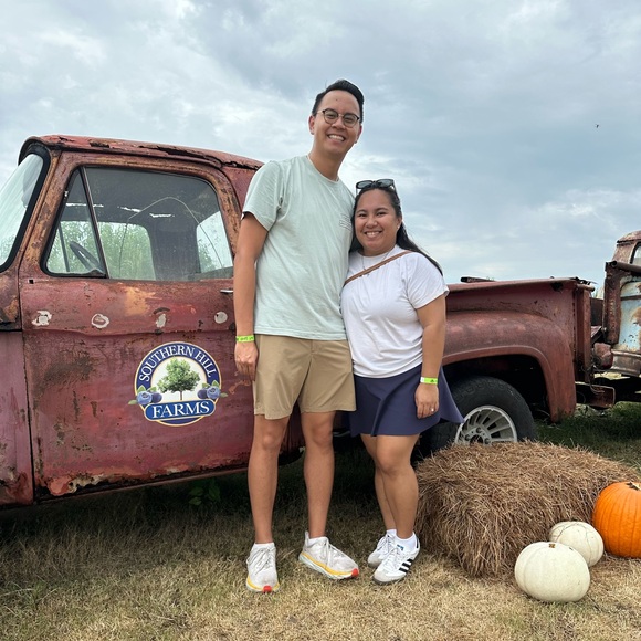 Meet your Posher, Rachelle - Picture 3 of 3